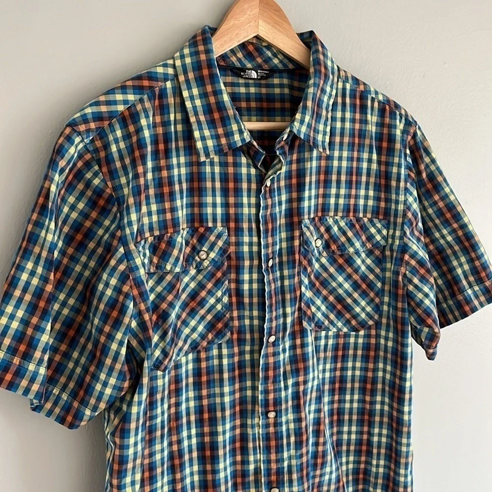 The North Face Men’s Pearl Button Western Style Outdoor Button Up Size Large
